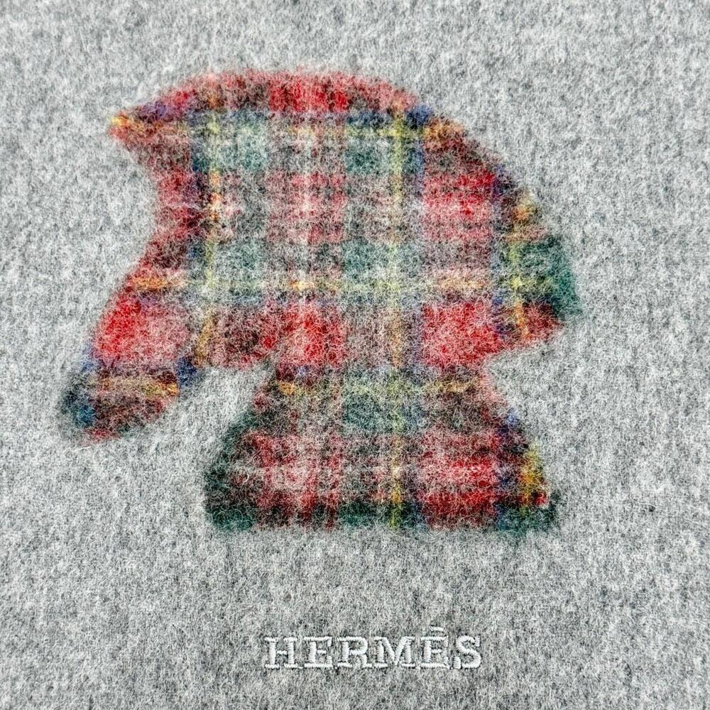 HERMES Gray Scarf - Picture 7 of 9